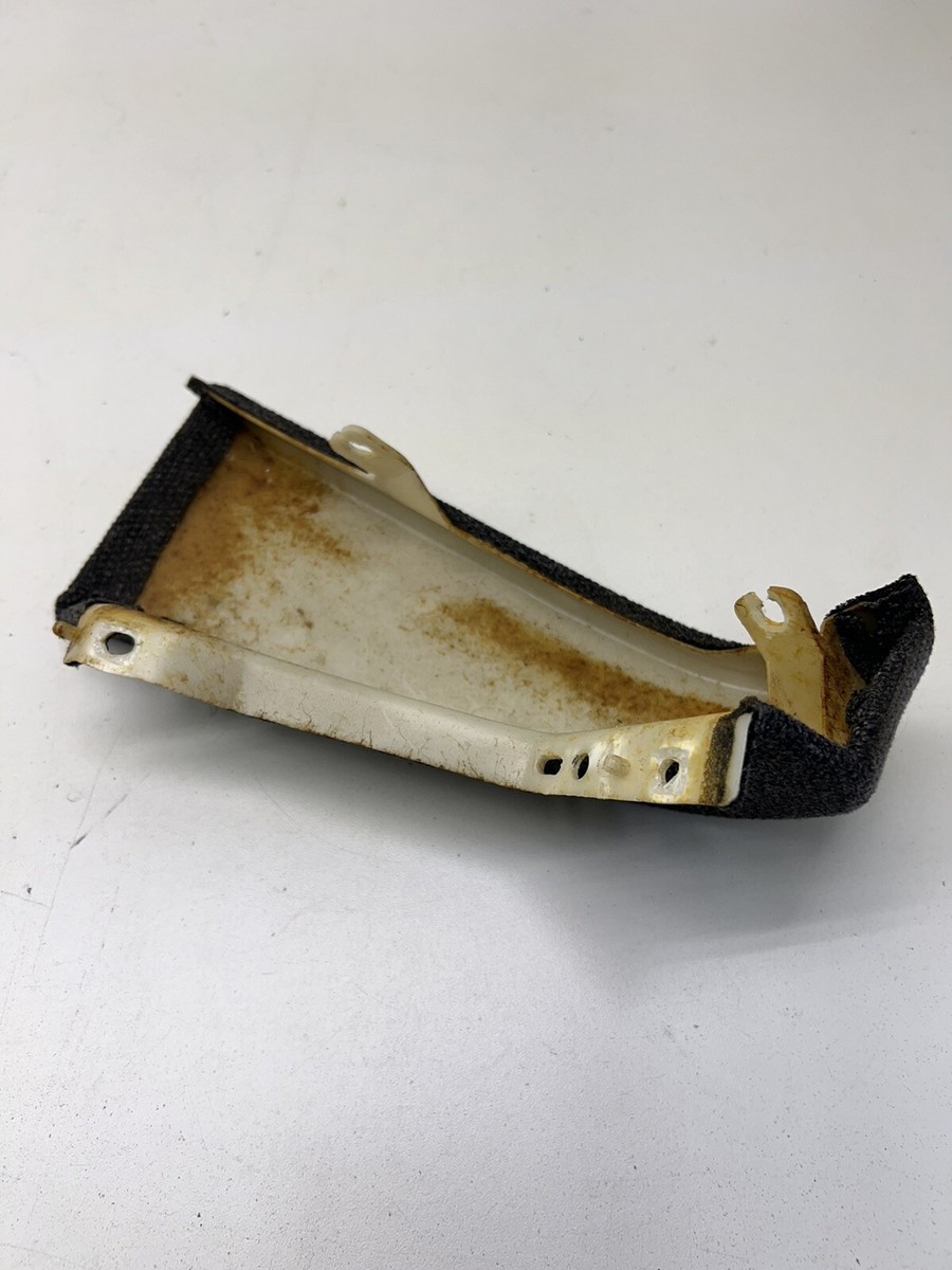 16さま専用 1990-1996 Nissan 300ZX Z32 Glove Box Lower Corner Trim Piece Gray