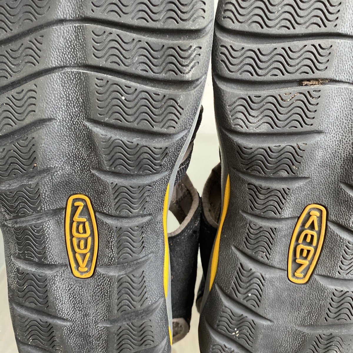 KEEN KANYON FISHERMAN BLACK WATERPROOF SLIP ON BUNGEE SANDALS 1126-BKGA  SIZE 9 Amazon.com | KEEN Men main image 2