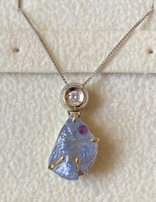 Collier “Poisson” En Or 18kt Avec Diamant, Saphir Ceylan Et Rubis Avec Garantie