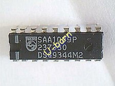 2pcs PHILIPS SAA1099P DIP-18 RH