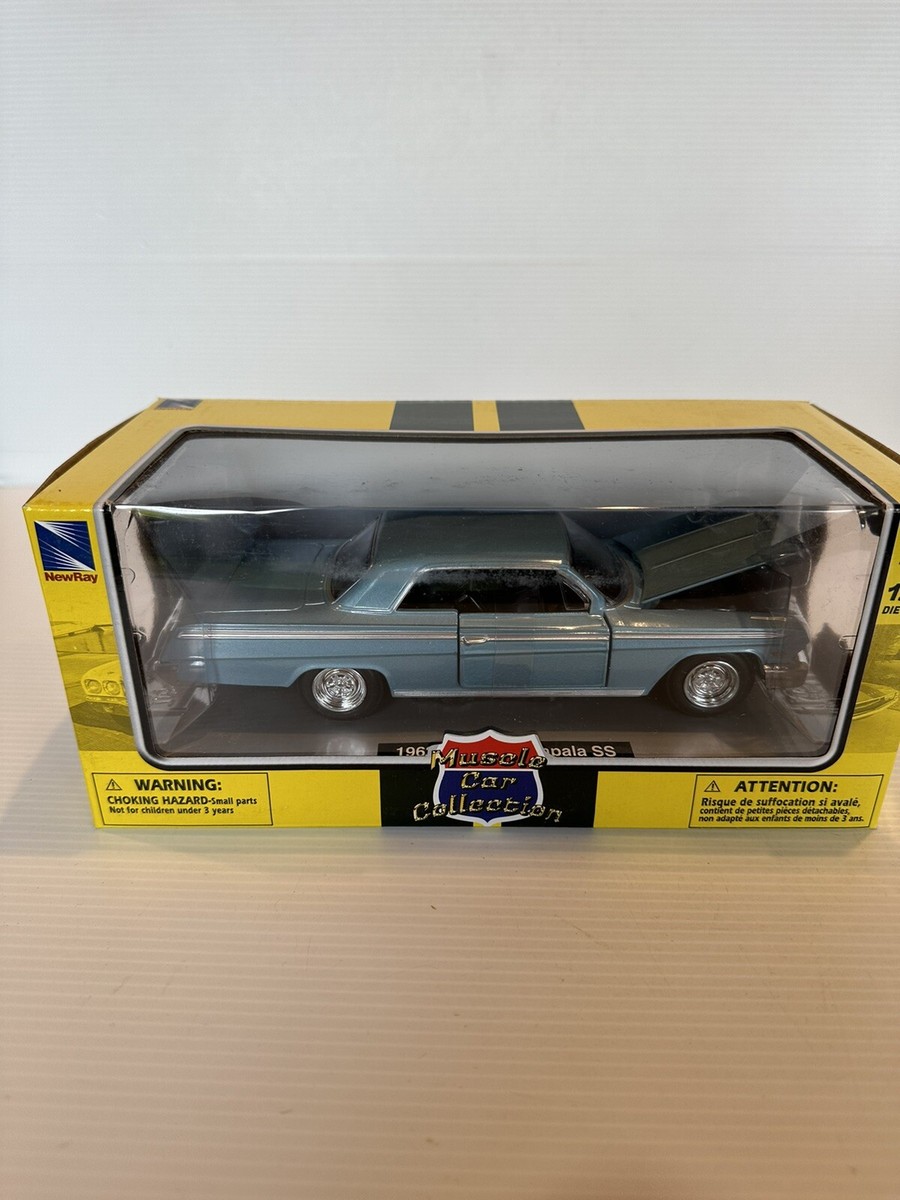 NEW RAY MUSCLE CAR COLLECTION 1962 CHEVROLET IMPALA SS 1/25 SCALE