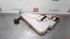 BMW X1 F48 Scheibenspr�hertank vorne 7241679