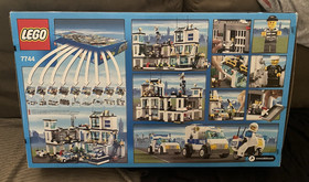 LEGO CITY: Police Headquarters (7744)