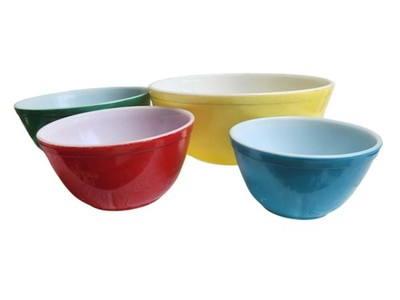 Vintage 1960s Pyrex Primary Colors Mixing Bowl Set – 4-Piece