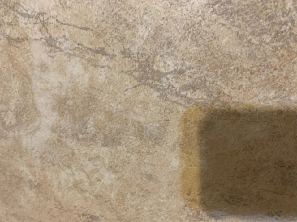 77 ceramic floor tile set 18" x 18", 45 x 45 cm, glazed porcelain tile - Image 3 of 4