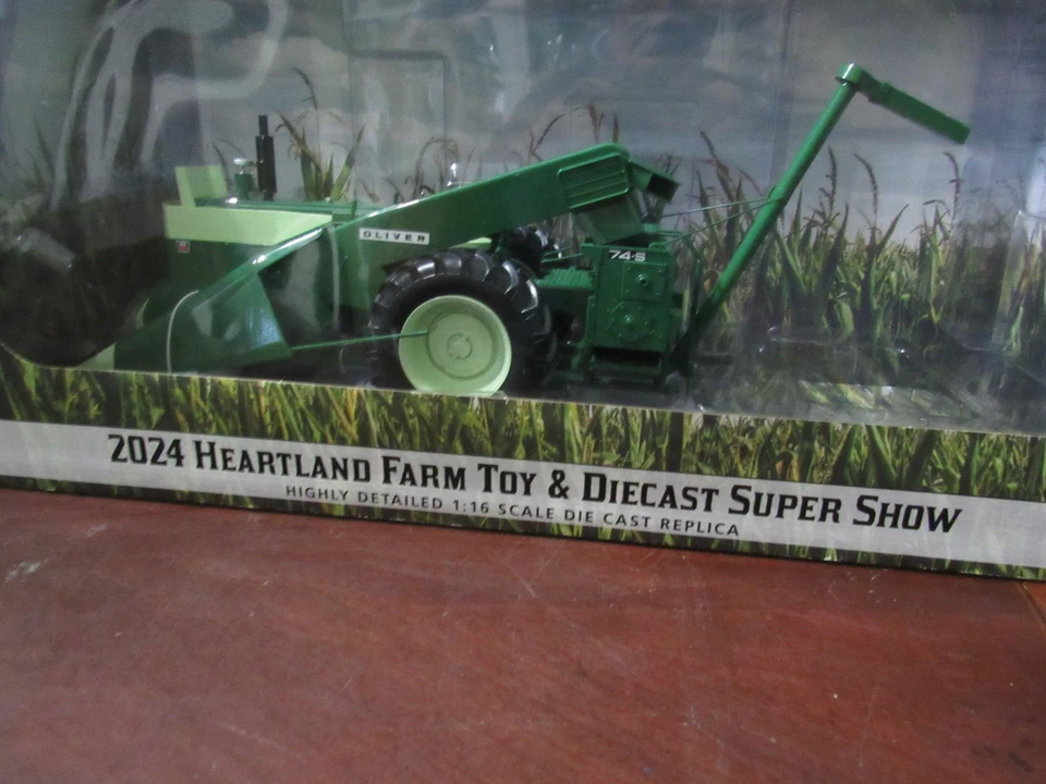 SPECCAST 1/16 2024 HEARTLAND FAZENDA BRINQUEDO SHOW OLIVER 1650 COM 74S SHELLER - NOVO NA CAIXA - Imagem 2 de 4
