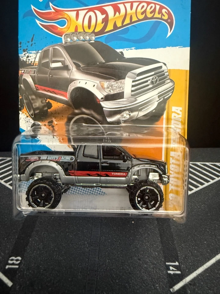 Toyota Tundra 2012 Hot Wheels '10 negro 40/247 Little Bend estreno Foto 2 de 3