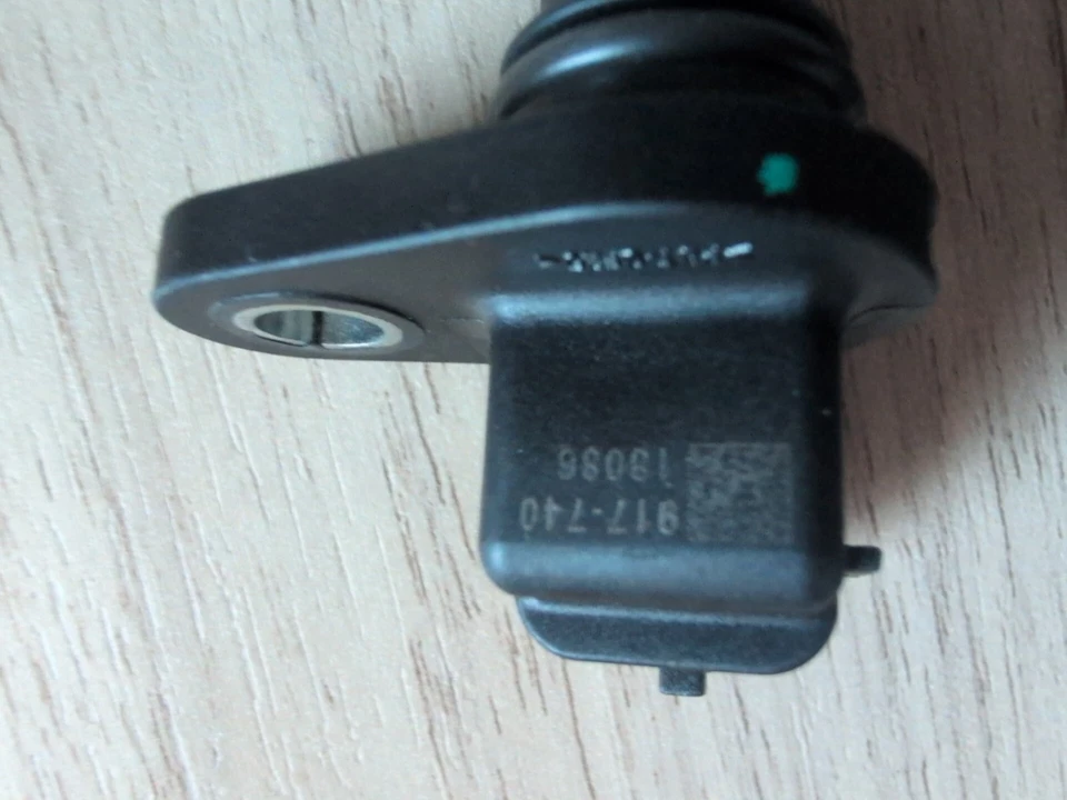 Engine Camshaft Position Sensor fits 2007-18 Nissan Altima Rogue Murano DORMAN - Image 2 of 4