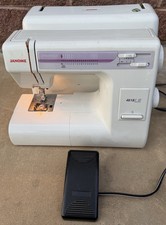 Janome 4618LE Sewing Machine With Pedal And H...