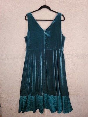dkny blue velvet dress Mackie Navy Velvet Sleeveless Skater Mini Dress  Club L London