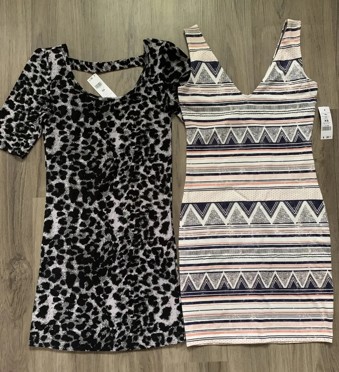 2x Women s Dress Dynamite Tunic V Neck Pencil Mini Summer Dress Size XS NEW eBay