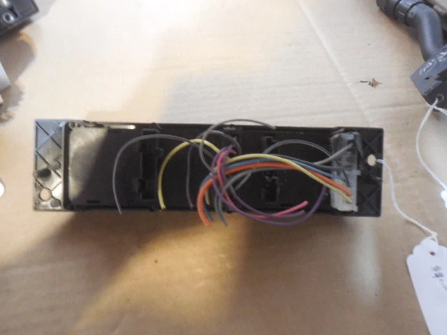 1997 -99 Olds Silhouette Rear Wiper Fog TCS Fan Control Unit 10243752 Oldsmobile - Image 4 of 4