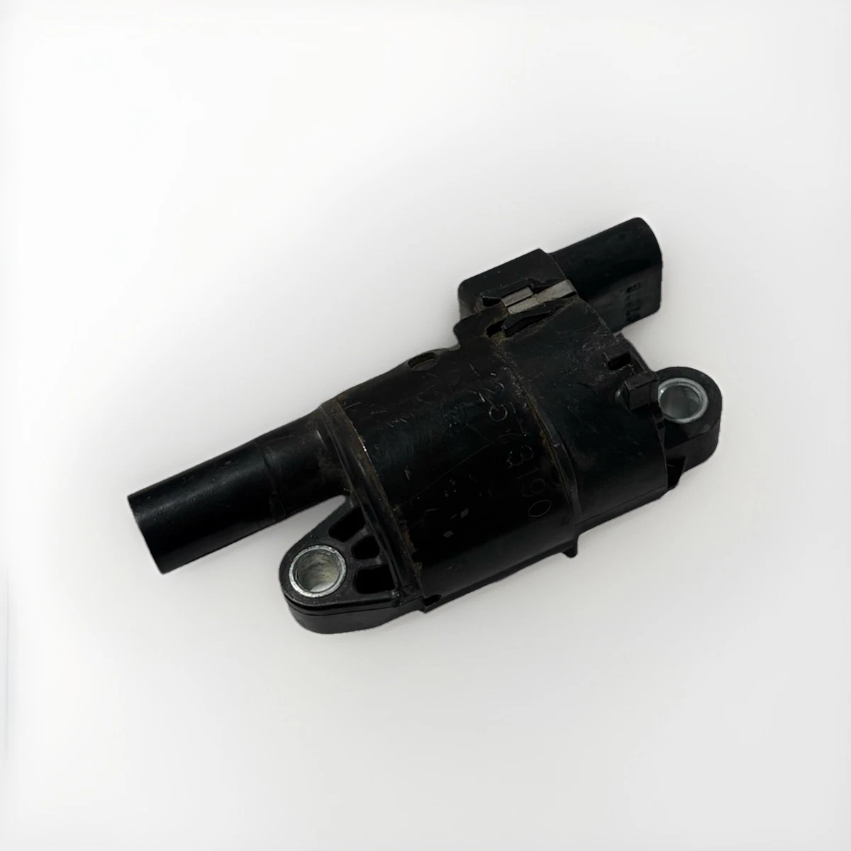 Round Ignition Coil 12573190 For GM Chevy Silverado 1500 2500 GMC photo 2