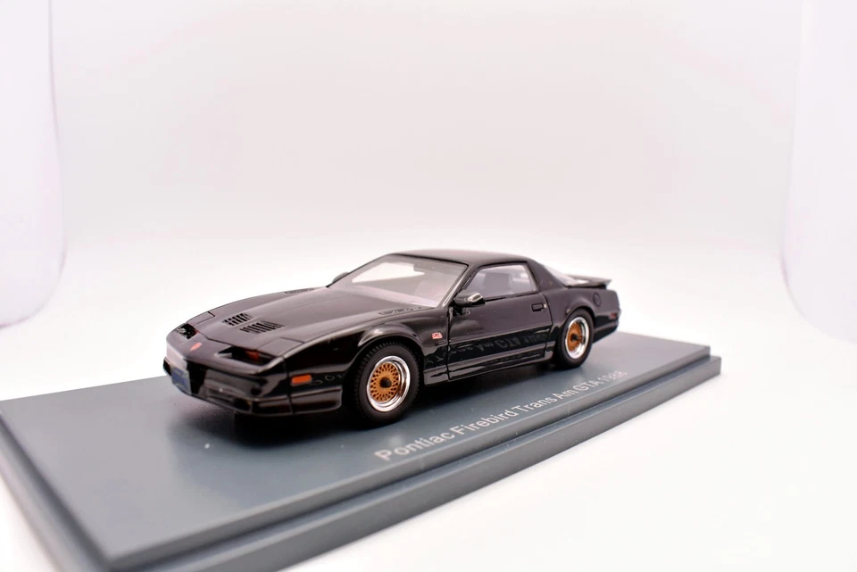 Modellino auto scala 1:43 Pontiac firebird trans am GTA Neo modellismo statico - Immagine 3 di 4