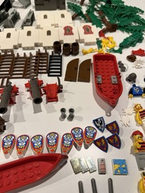 LEGO Pirates Castle Islanders vintage Pieces Lot Rock Island Mini Figs
