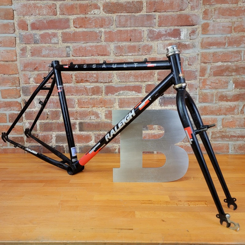 Raleigh Assault 26" Wheel Bike Frameset 100/126mm 18.5" Single Speed Frame  d12