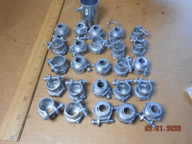 CROUSE HINDS EATON 25 ct 707DC 3/8" ZN ST SQ ELECTRICAL CONNECTOR