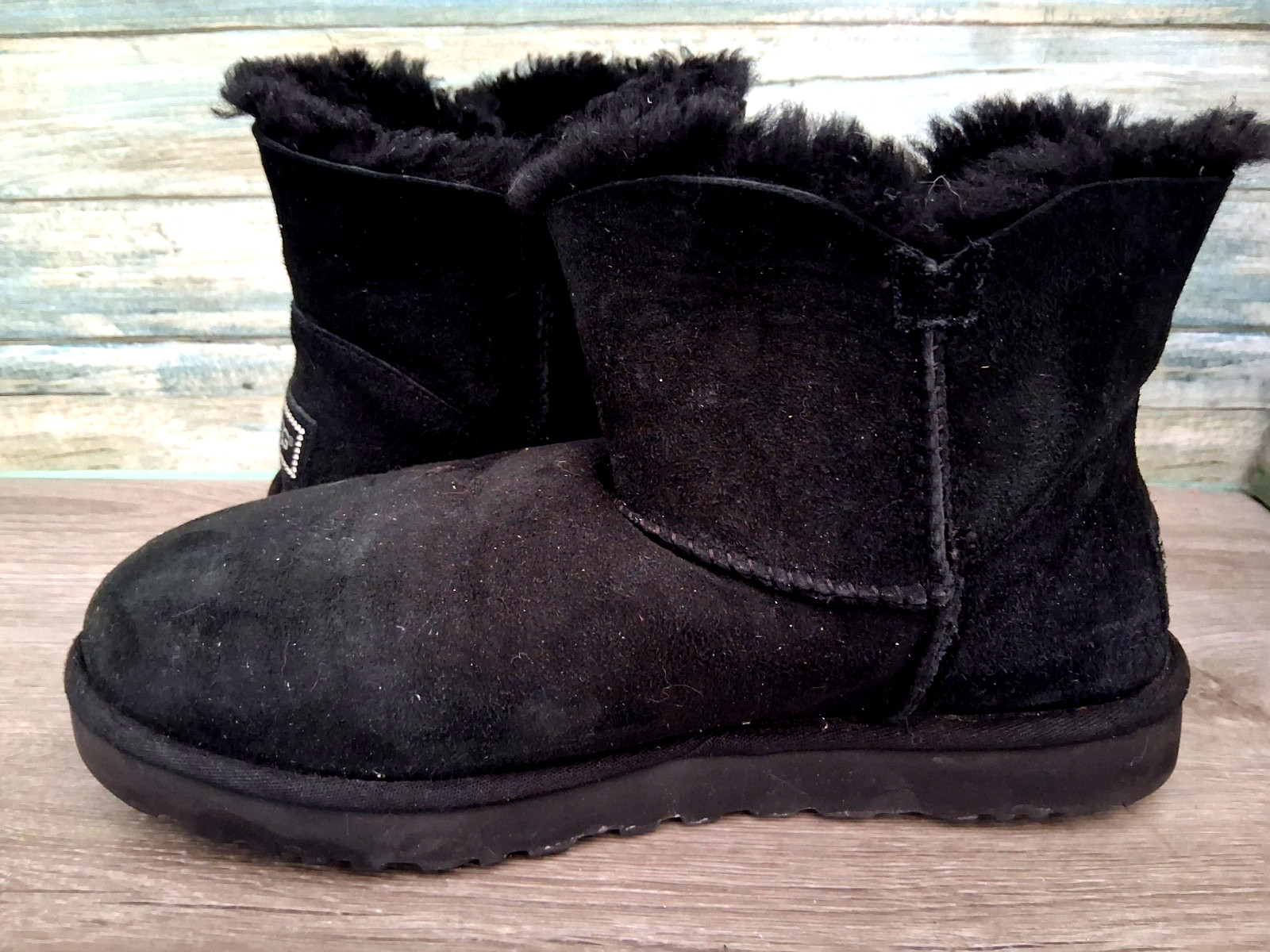 UGG MINI BAILEY BUTTON BLING BLACK SWAROVSKI CRYS… - image 4