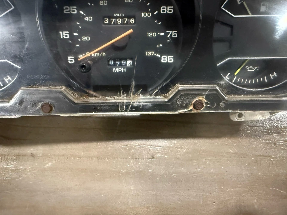 Dodge D100/D150/D250 Ram Ram Charger 81-89 CLUSTER MEDIDOR DE VELOCIDAD Foto 3 de 4