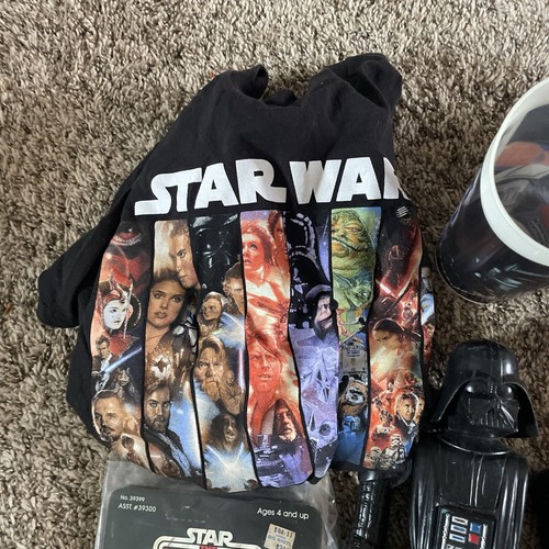Vintage lot of Star Wars and Star Trek memorabilia Movies, Figures And Comics - Picture 2 of 12