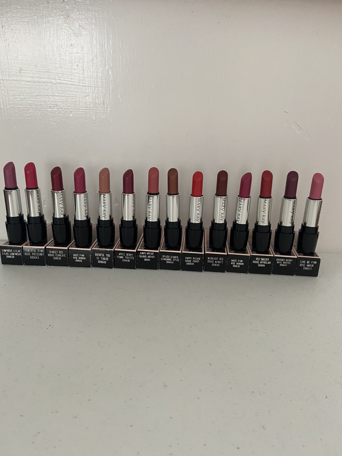 Mary Kay Gel Semi-Matte and Semi-Shine Lipstick *YOU CHOOSE*