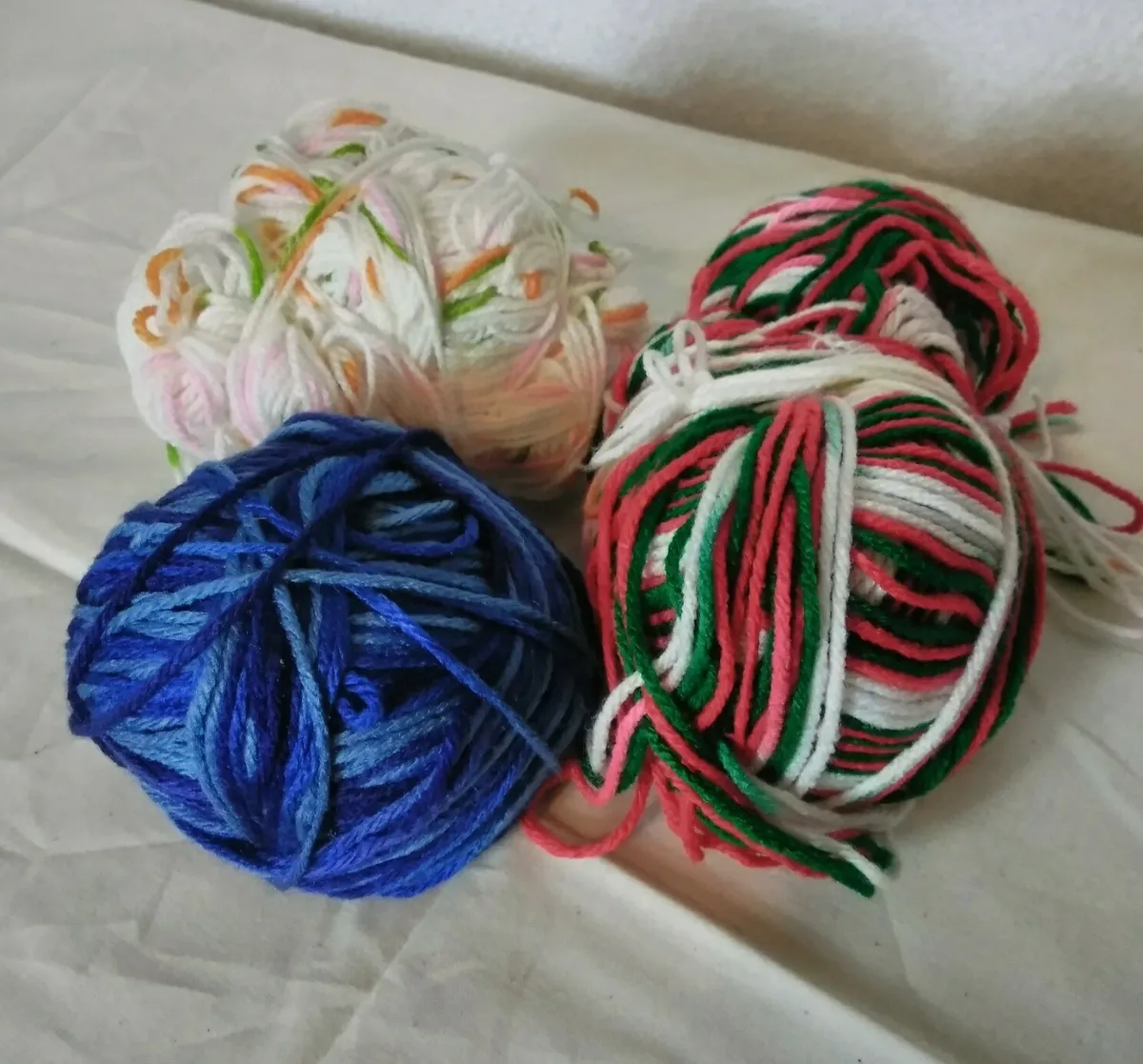 Mixed Lot Yarn 12oz Colorful Variegated Knitting Crochet Craft Worsted Yarn
