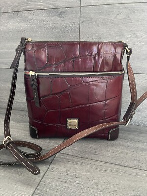 Dooney & Bourke Croco Crossbody Color Bordeaux bag A463674