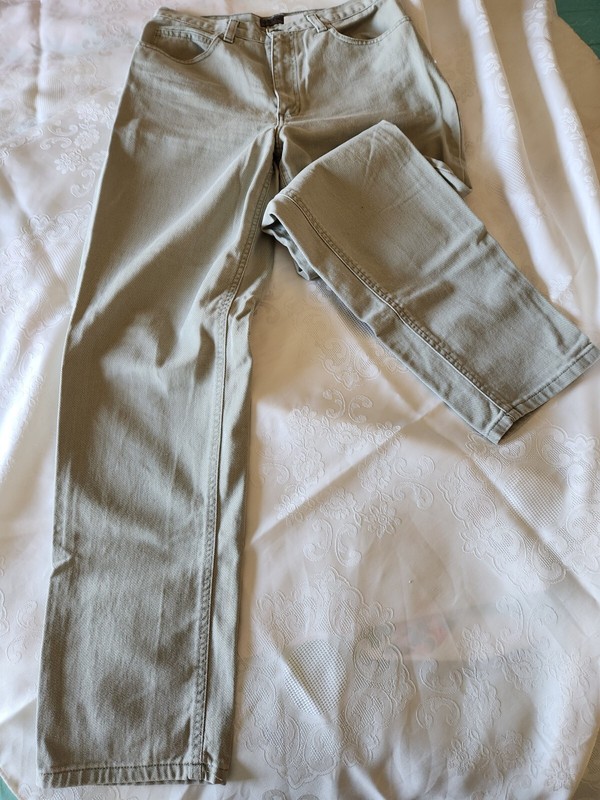 Jones NY Sage 5 Pocket Jeans Size 8   ***LOOK***