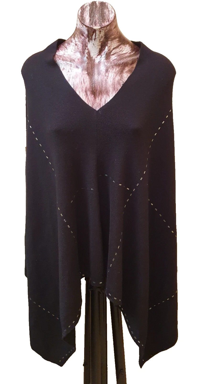 Unbranded Poncho, Women's, Size L, Black With Clear Rhinestones, Acrylic, Knit
Opens in a new window