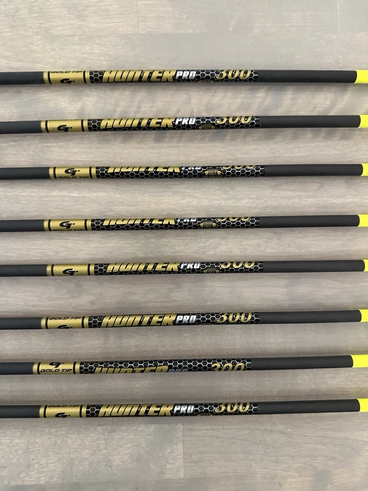 8x Used Gold Tip Hunter Pro 300 Spine 29.5” Cut / Wrapped & Fletched Knock Light - Image 3 of 4