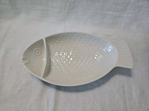 Vintage Hall China 1150 White Divided Fish Dish Server Textured Scales Beach 