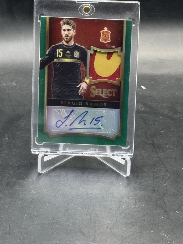 2015 Panini Select Sergio Ramos Green Prizm Logo Patch Auto 2/2 Spain 1/1