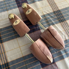 Kirby Allison Men’s Cedar Wood  Boot   Tree  Made In USA  Sz M NWOT