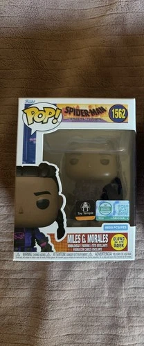 Funko Pop! Spider-Man: Miles G. Morales #1562 GITD 9500pcs LE w/Protector