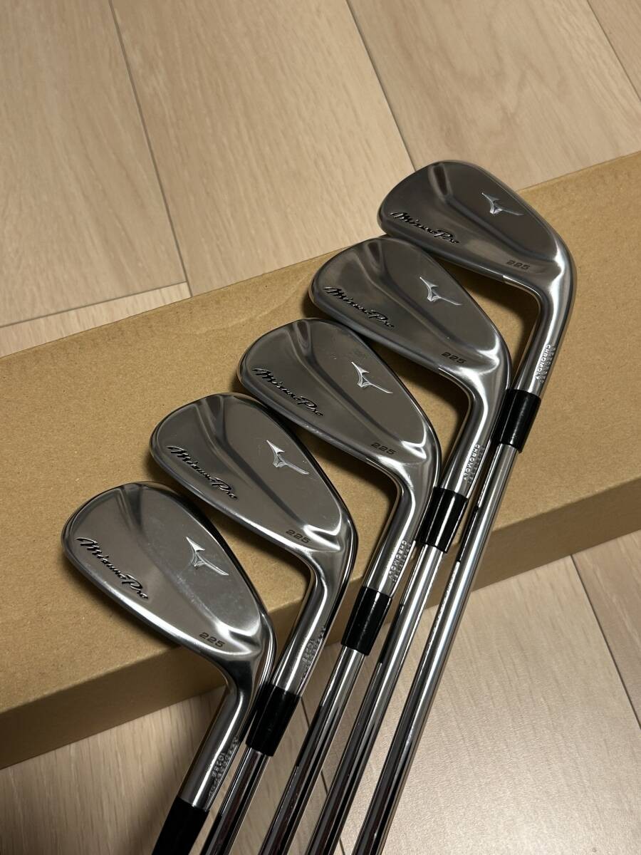 Mizuno Pro 225 iron 5 clubs set 6 9 Pw N.S.PRO 1050GH Flex S 