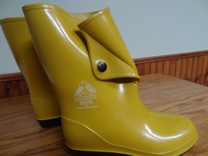 bata rubber boots
