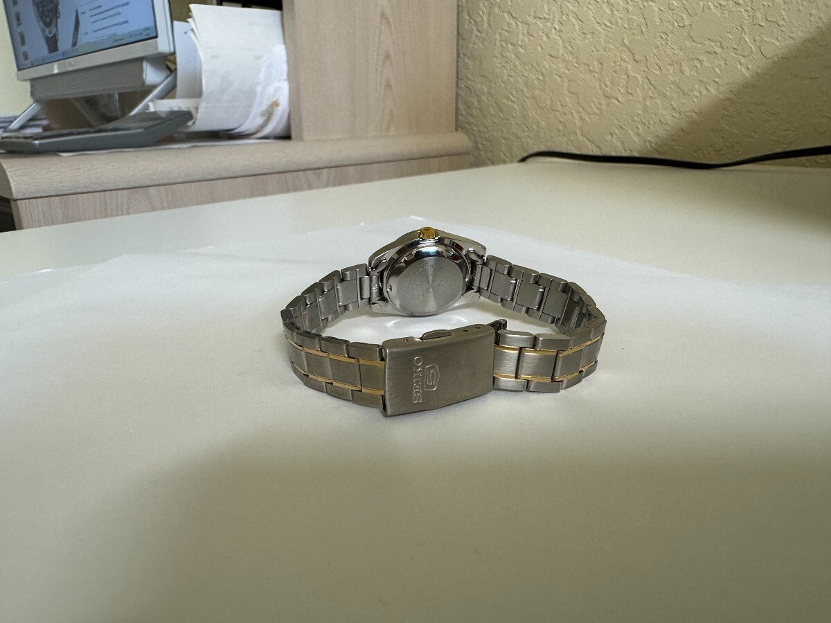 Seiko 5 Automatic Two-tone Ladies Watch 4207 For repair | eBay