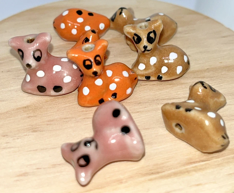 Porzellan Keramik Perlen Reh Rentier handbemalt mit Loch 4 Stück 17 mm bunt DIY - Bild 2 von 4