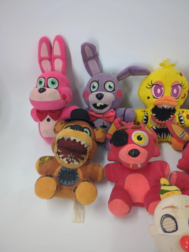 Peluches Five Nights At Freddy’s FNAF ~ Lote de 10 peluches 2016-2018 Foto 2 de 4