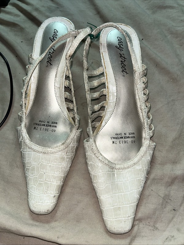 Ladies Easy Street Sling Back Pump Size 7