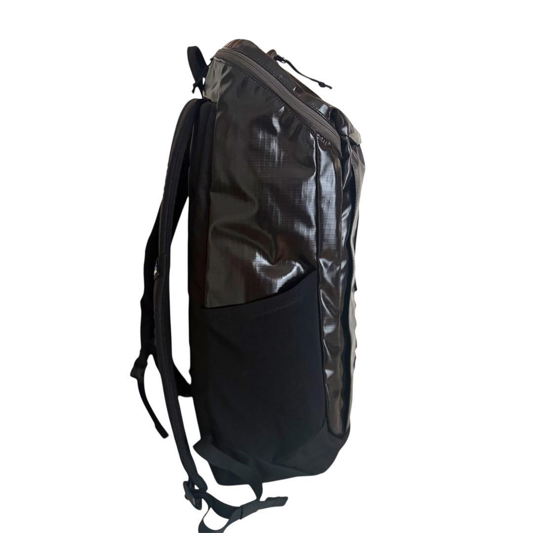Patagonia Black Hole Pack 25L Backpack 49296 Black Patagonia Black Hole Pack 25L Backpack 49296 Black
