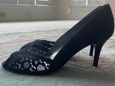 Stuart Weitzman Black shoe with Lace Diamant s. Size 9. Unworn
