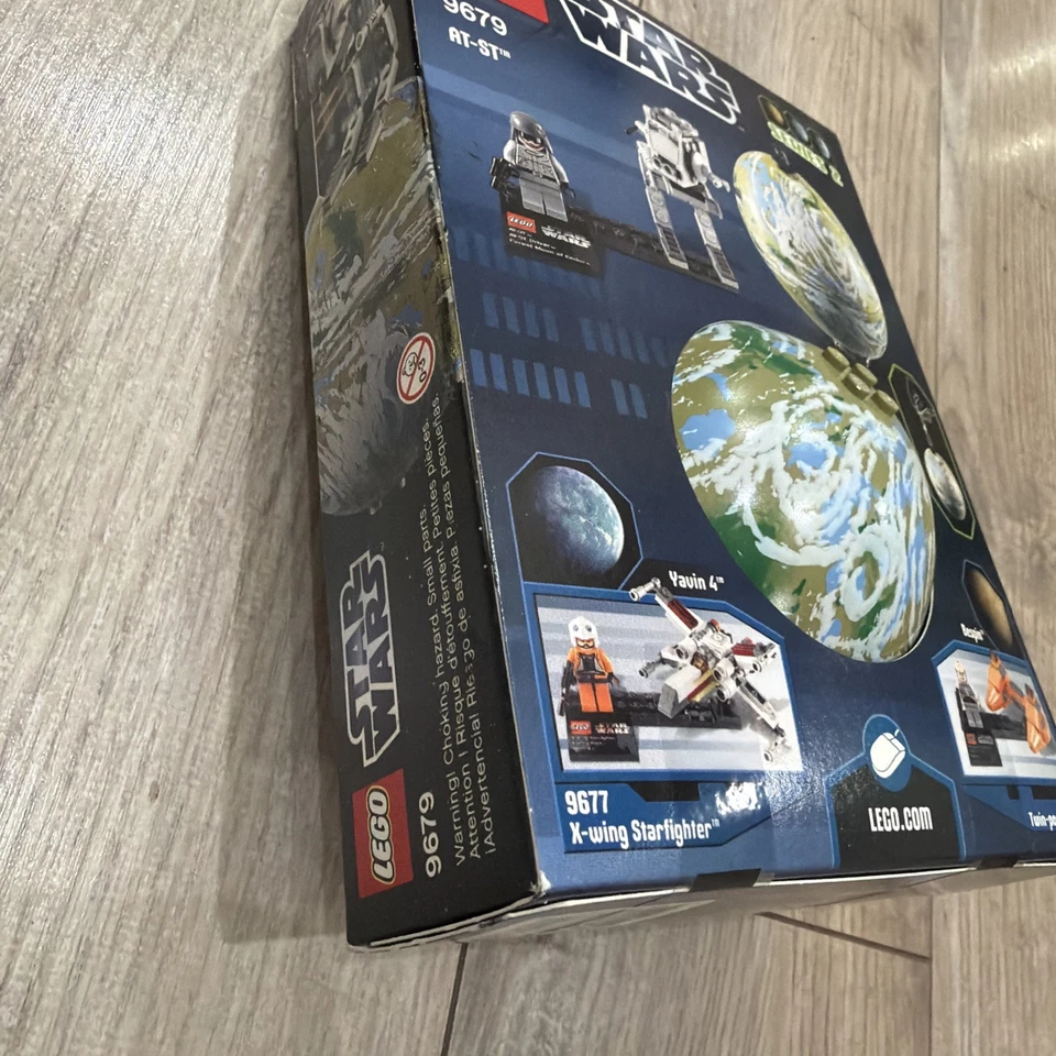 LEGO Star Wars: AT-ST & Endor (9679) - Image 3 of 4