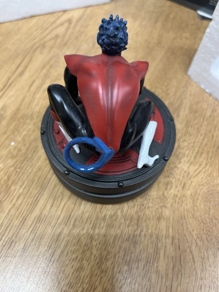 Mini estatua Bowen Designs Marvel 4" Nightcrawler sin usar, en caja C421 Foto 2 de 4