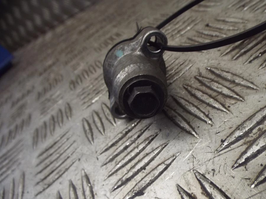 Ajustador tensor de cadena Kawasaki EX250R Ninja 2008-2012 modelo carburador leva  Foto 3 de 3