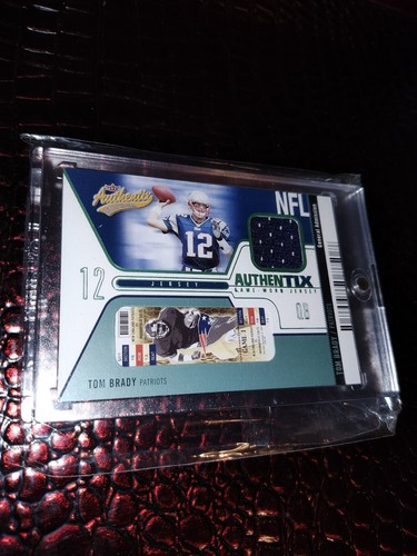 2004 Fleer Tom Brady Authentix Game Worn Jersey SP /275 - Picture 5 of 14