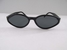 Vintage Y2K Women's Small Black Cat Eye Sunglasses