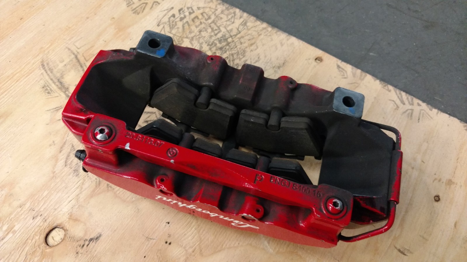 LAMBORGHINI GALLARDO LP560 LP550 FRONT RIGHT BRAKE CALIPER OEM 400615106