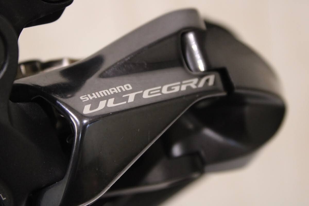 SHIMANO R8070 Series ULTEGRA 2x11s Di2 Hydraulic Disc Brake SHIMANO R8070 Series ULTEGRA 2x11s Di2 Hydraulic Disc Brake