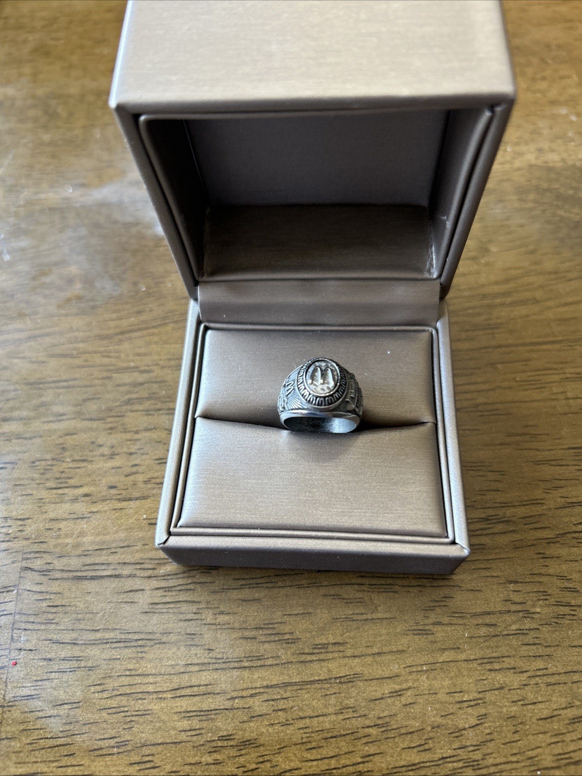 Vintage 1970S Quality,Service, And Cleanliness Employee Ring